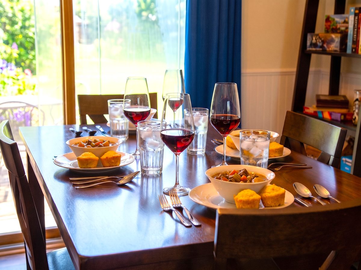 Airbnb dining room in Central Texas managed by professional cohost - Rocking Diamond Properties